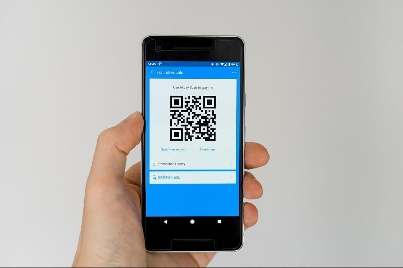 FBI Warns of Cybercriminals Tampering with QR Codes in Order to Steal Funds